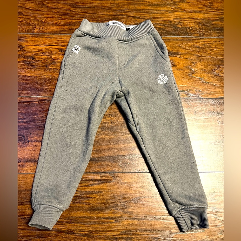 Akademiks Joggers Sweatpants Toddler 3T Gray Comfortable